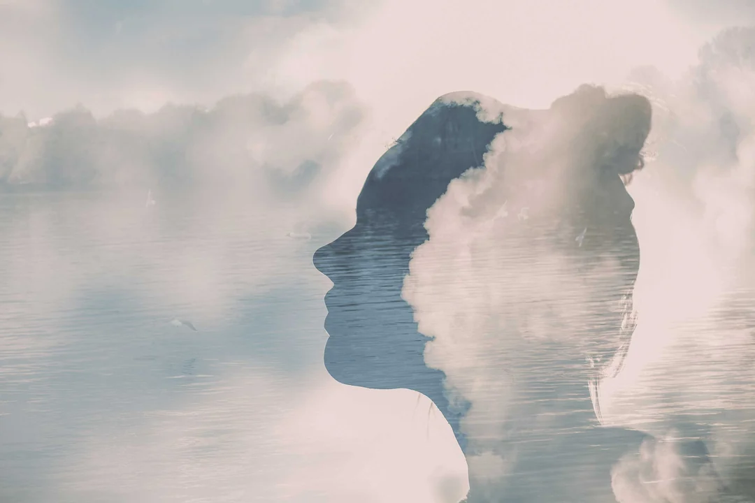 kopf-mit-wolken__1_